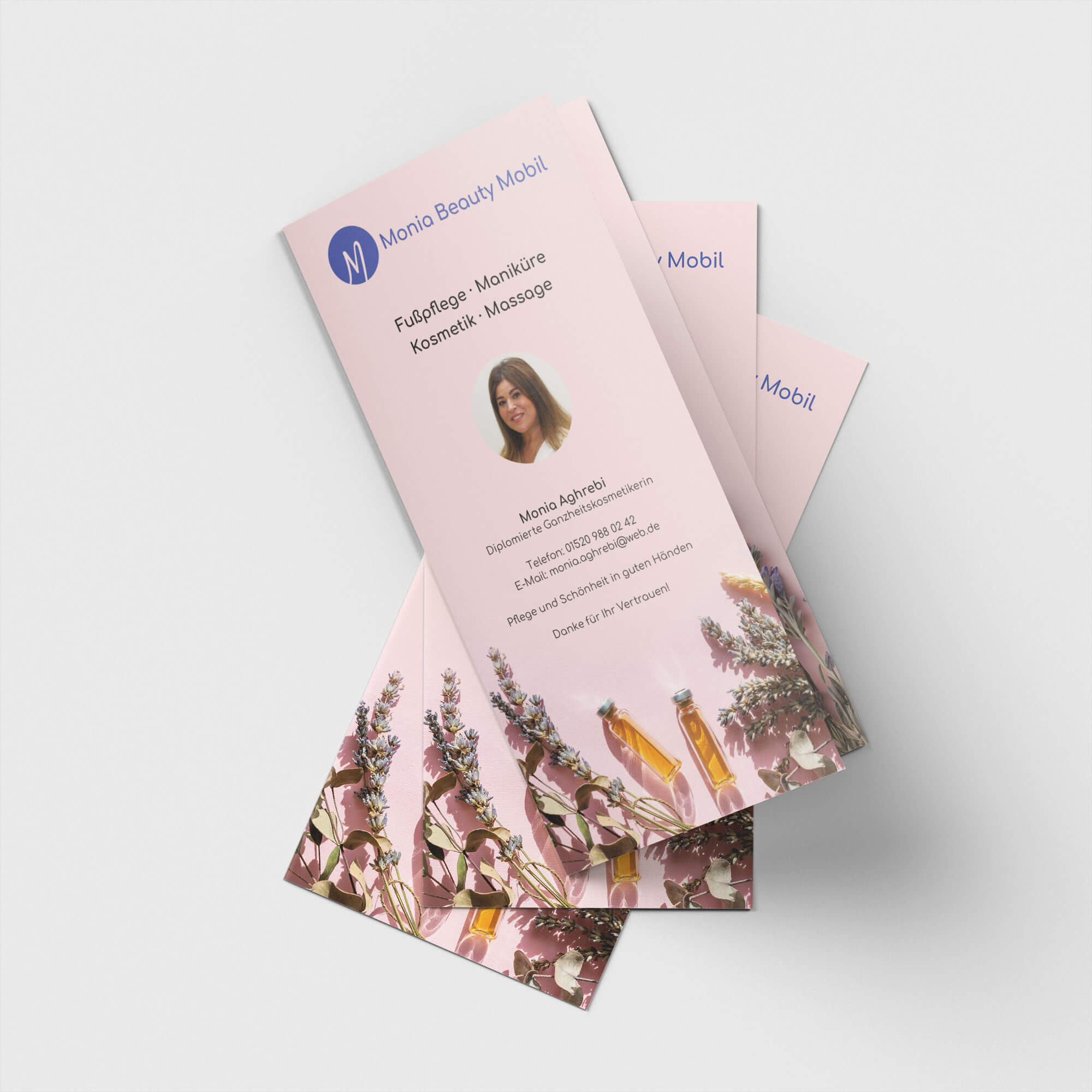 Flyer für ein mobiles Kosmetikstudio